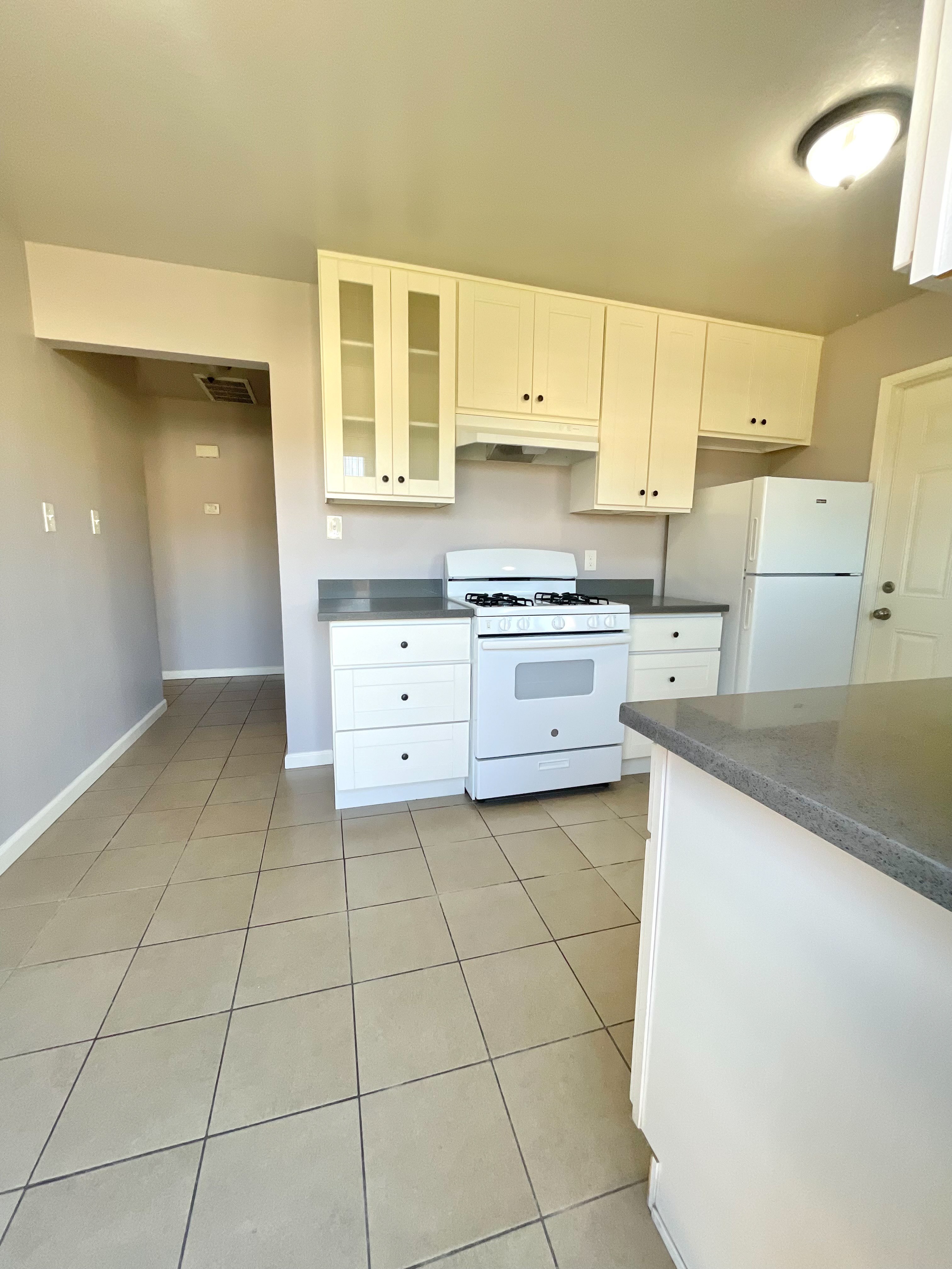 3269 Somerset Ave photo 4